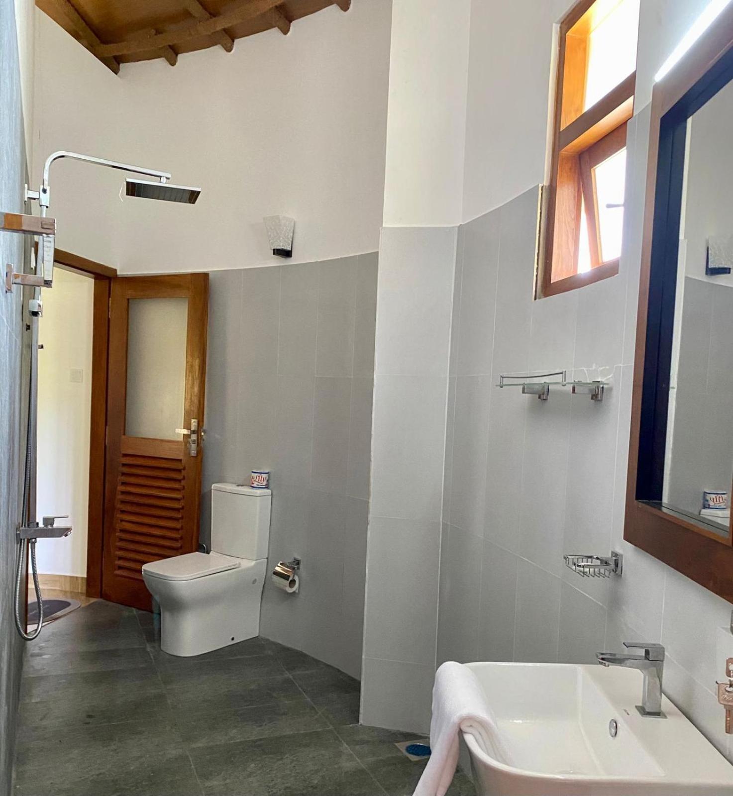 Senu Lagoon Villa Tangalle Exterior foto